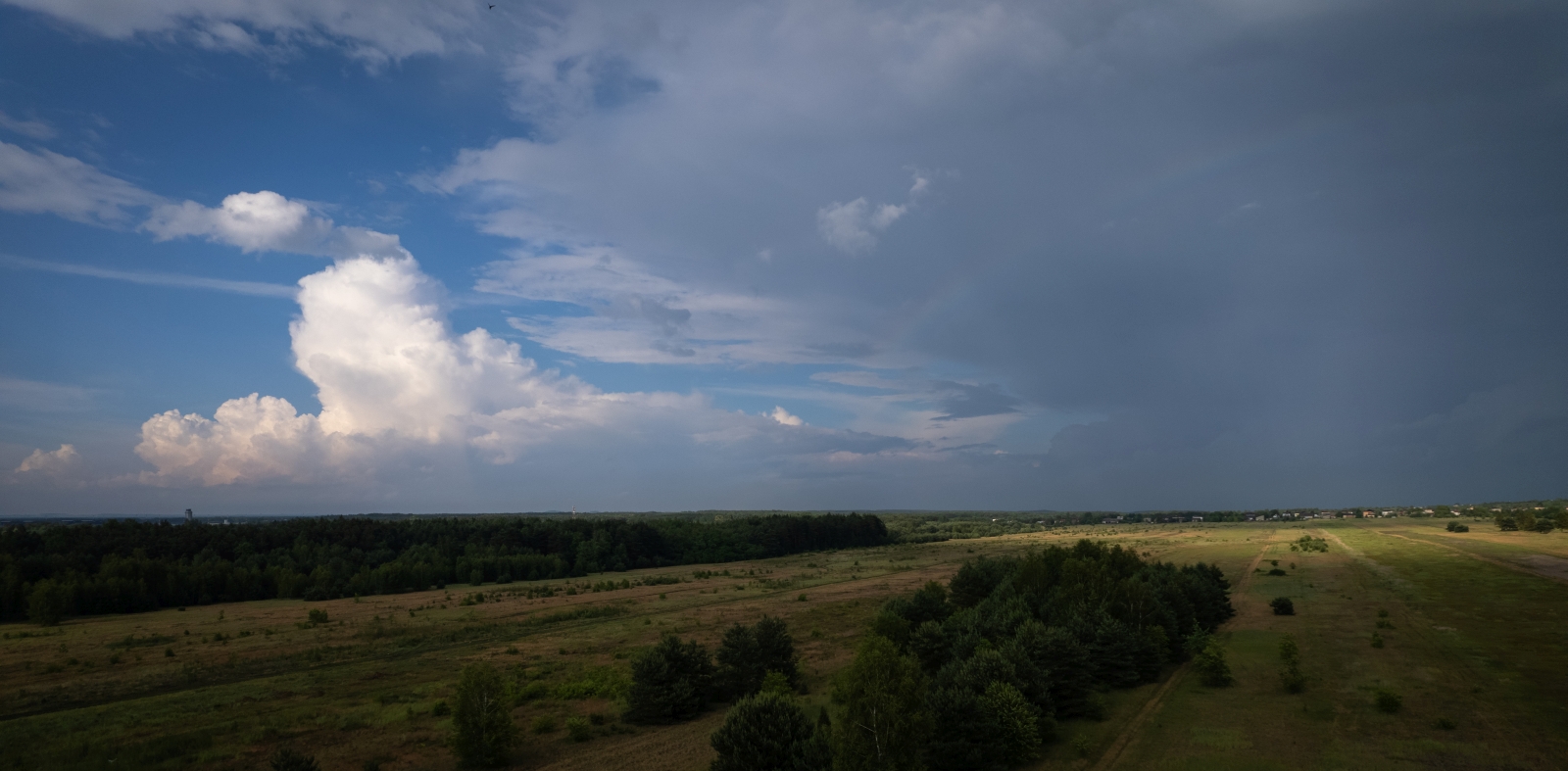 Chmura burzowa Cumulonimbus w okolicy Pyrzowic (woj. śląskie), 02.06.2024 r. Fot. Wiktoria Dyszy | IMGW-PIB
