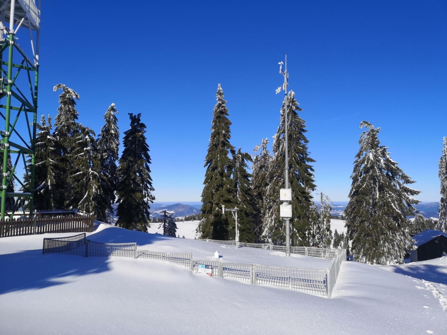 Stacja meteorologiczna IMGW-PIB Turbacz, styczeń 2024 r. Fot. Krzysztof Piasecki | IMGW-PIB