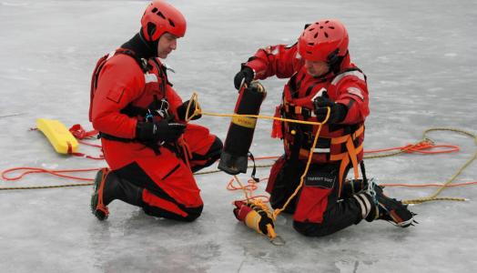  Kolejne szkolenia z bezpieczeństwa pracy na pokrywie lodowej 
